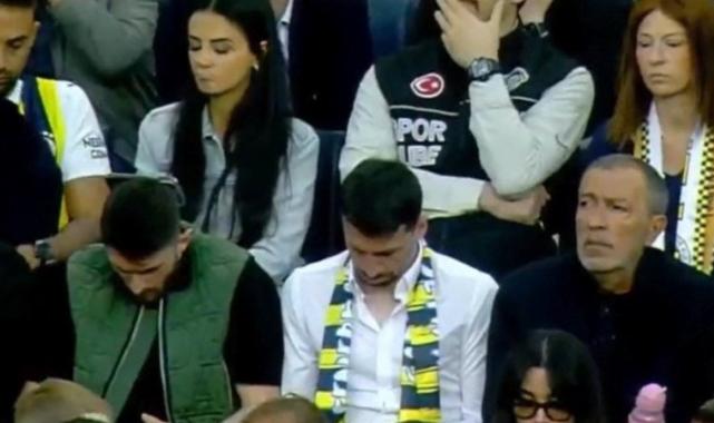 Galatasaray maçını izleyen Mert Hakan gündem oldu