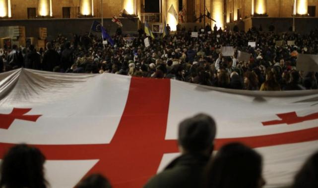 Gürcistan'da başbakan ile cumhurbaşkanı arasında veto krizi