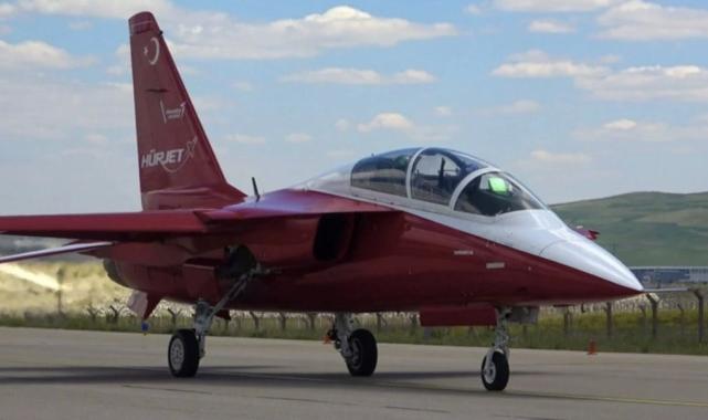 Hava Kuvvetleri Komutanı Orgeneral Kadıoğlu, HÜRJET ile uçtu