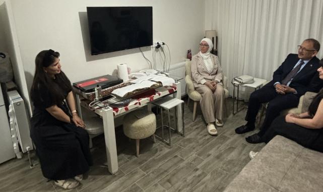 Hikayesiyle duygulandırmıştı: Mehmet Özhaseki'den depremzede Aylin Karakuş'a ziyaret