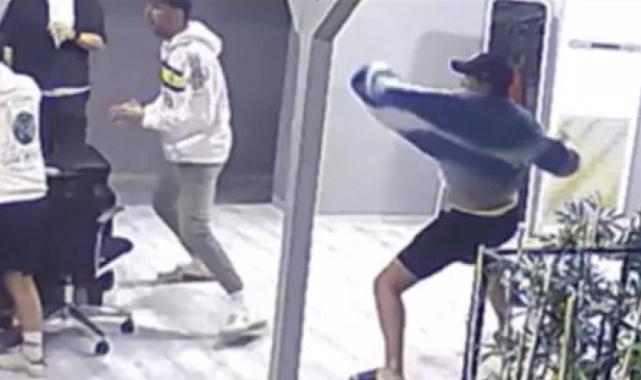 İdo Tatlıses arkadaşlarıyla maç izlediği anları paylaştı! Video sosyal medyada gündem oldu