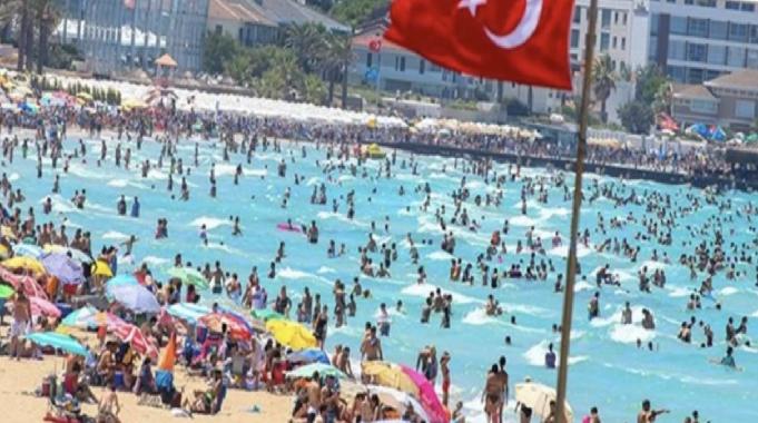 İngiliz turistler, rotayı yeniden Türkiye'ye çevirdi: Yaz tatili için talep artıyor