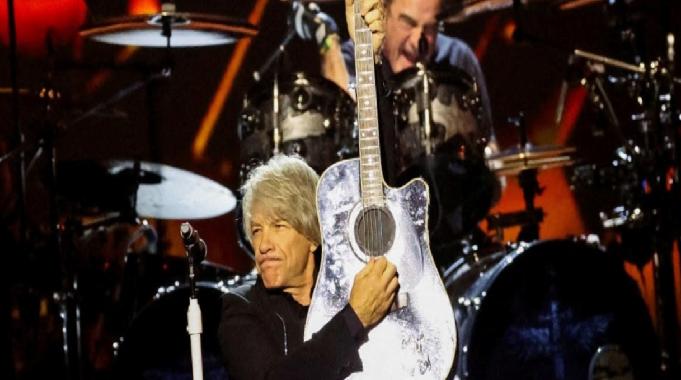 Jon Bon Jovi: Hayatımda 100 kadın olmadığını söylemiyorum