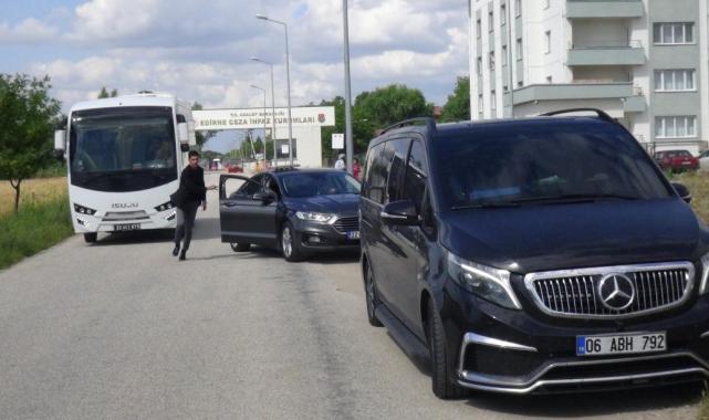 Kemal Kılıçdaroğlu, Selahattin Demirtaş'ı ziyaret etti