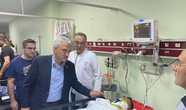 Kırıkkale'de yolcu minibüsü ile otomobil çarpıştı: 22 yaralı