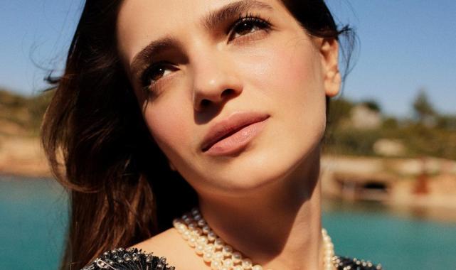 Kuş Uçuşu'nun Güliz'i Şifanur Gül kapakta! Pozları çok beğenildi