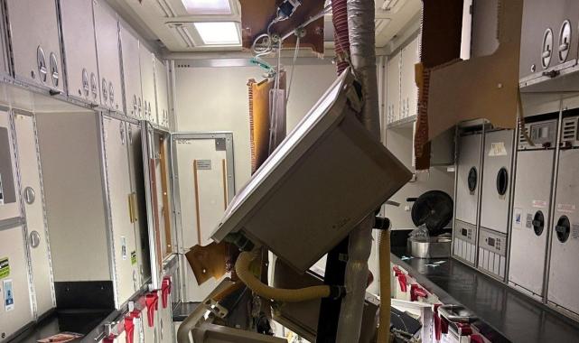 Londra-Singapur seferini yapan uçak türbülansa girdi