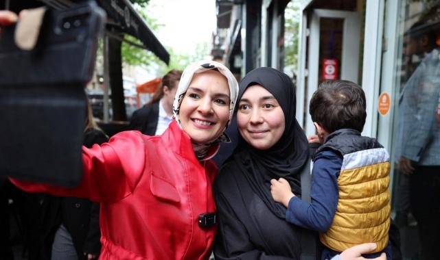 Mahinur Özdemir Göktaş, 24 sene sonra Brüksel’deki aile dükkanında yeniden kasaya geçti