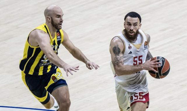Mike James, EuroLeague'de sezonun MVP'si oldu