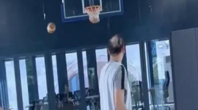 MİT Başkanı İbrahim Kalın'dan basket potasına tam isabetli atış
