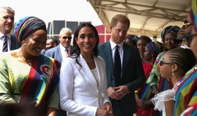 Prens Harry ve Meghan Markle'ın Nijerya ziyaretine İngiltere'den tepki geldi