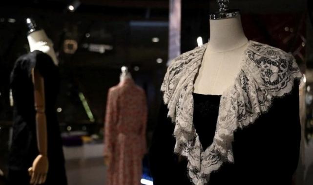 Prenses Diana'nın elbiseleri açık artırmayla satılacak