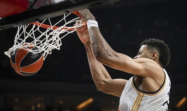 Real Madrid, Olympiakos'u yenerek finale yükseldi