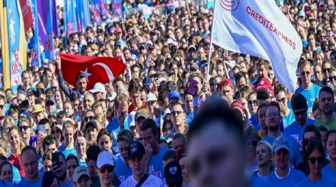 Rusya’da 19 Mayıs coşkusu: Koşuyla kutladılar