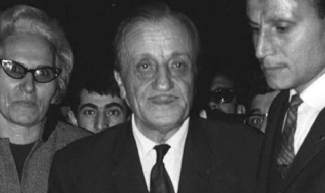 Sultanu'ş Şuara olarak bilinen büyük fikir öncüsü, mütefekkir Necip Fazıl Kısakürek'in vefat yılı