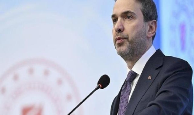 Alparslan Bayraktar: Sakarya Gaz Sahası'nda 23 Mayıs'ta yeni bir sondaja başlanacak