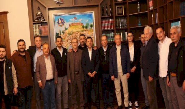 Başkan Arı’ya ziyaretler