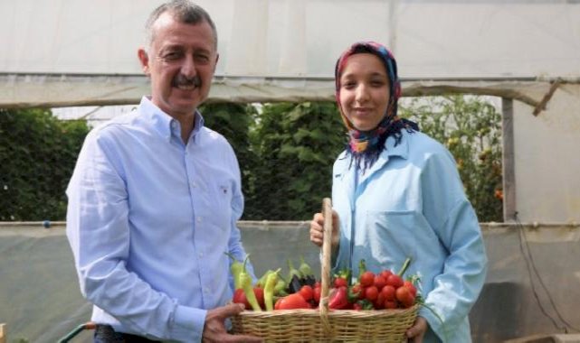 Başkan Büyükakın’dan kadın üreticiye destek