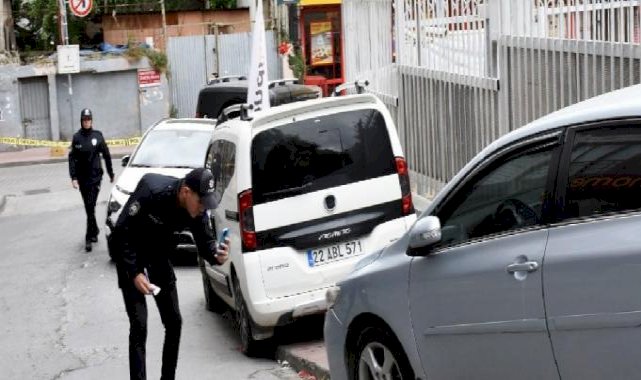 Beyoğlu'nda park halindeki 11 aracın lastiği bıçakla patlatıldı