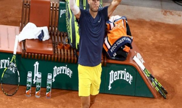 Fransa Açık'ta Carlos Alcaraz ve Andrey Rublev, ikinci tura çıktı