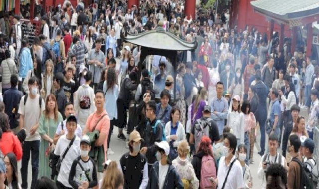 Japonya, yendeki değer kaybının da etkisiyle turist akınına uğradı