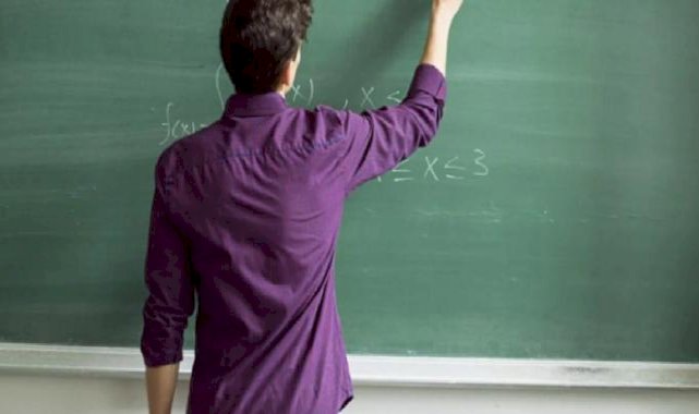 Yaklaşık 720 bin öğretmen yeni müfredat eğitimi alacak