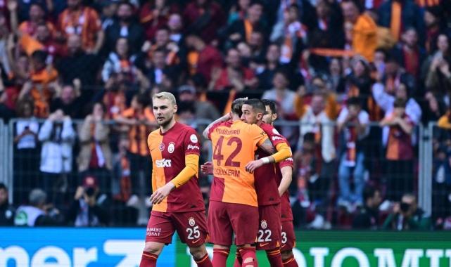 Tek kulvarda mücadele eden Galatasaray, puan kaybını unuttu