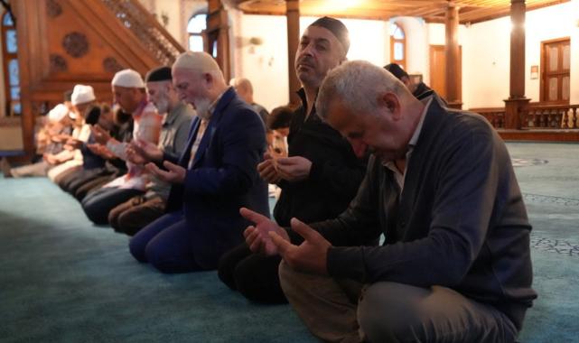 Tüm Türkiye'de Mehmetçik ve Gazze için dualar edildi