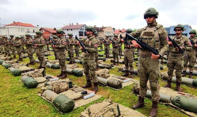 Türk askerleri 25 yıldır Kosova'da barış ve huzuru sağlıyor