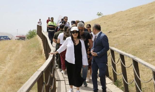 Türkan Şoray'dan Göbeklitepe'ye ziyaret