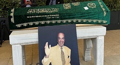 Ünlü sunucu Erkan Yolaç, son yolculuğuna uğurlandı