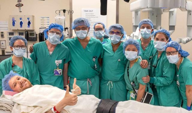 ABD'de şaşkına çeviren ameliyat: Organ nakline uyanık girdi, yeni böbreğini kendi gözleriyle gördü