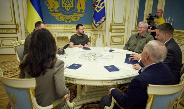 ABD'li Senatör Graham: Ukrayna'da 10-12 trilyon dolarlık maden var