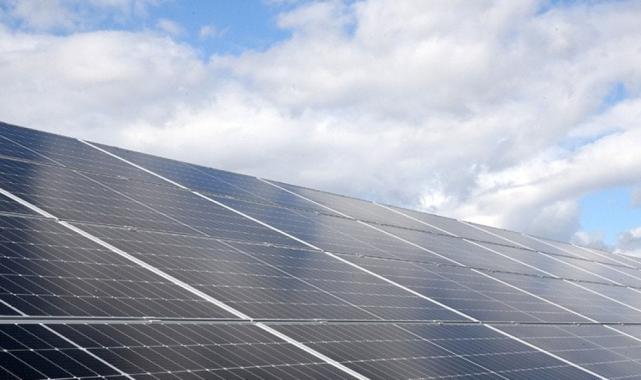 Alparslan Bayraktar: Bayramın ilk günü güneş enerjisinin elektrik üretimindeki payı rekor kırdı