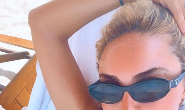 Artık Londra'da yaşıyor! Eski kaleci Rüştü Reçber, tatil için ailesiyle Türkiye'ye geldi