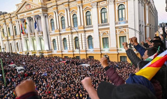 Bolivya'da darbeciler kaybetti