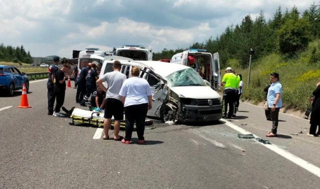 Bolu'da korkunç trafik kazası: 1 ölü 10 yaralı