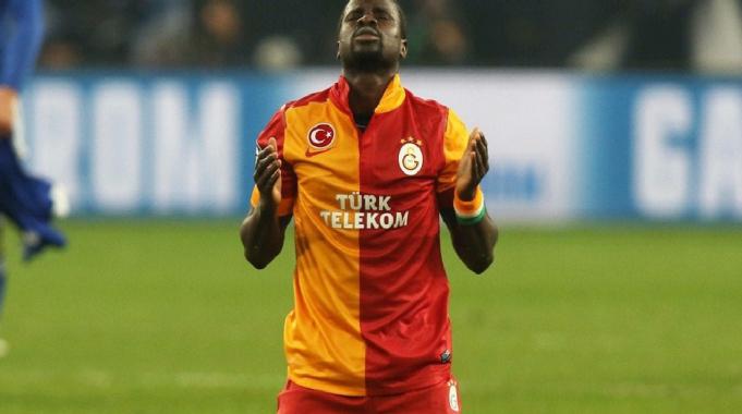 Emmanuel Eboue'den tepki çeken sözler: Galatasaray'ın şampiyonluğuyla kimse ilgilenmiyor