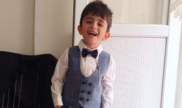 Erzurum'da oyun oynarken otomobilin altında kaldı