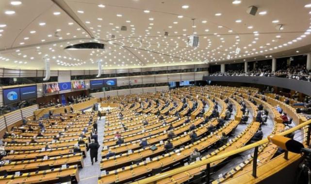 Fransa Cumhurbaşkanı Macron'dan erken seçim çağrısı