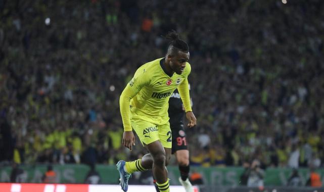 Galatasaray, Michy Batshuayi ile anlaşmaya vardı