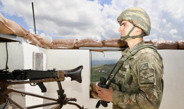 'Hudut Kartalları' bayramda da elleri tetikte sınır nöbetinde