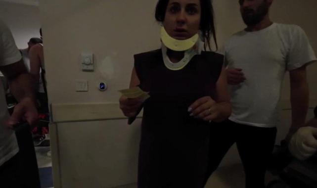 İstanbul'da trafik ekibi ile korsan taksi kavşakta çarpıştı: 3'ü polis, 2'si çocuk 6 kişi yaralandı