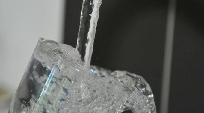 İzmir&#039;de su ve atık su tarifelerine zam yapıldı