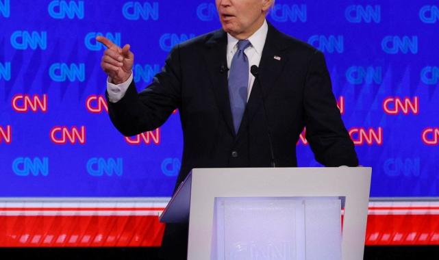 Joe Biden ve Donald Trump, seçim tartışmasında karşı karşıya geldi