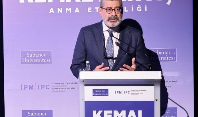 Kemal Derviş vefatının birinci yılında törenle anıldı