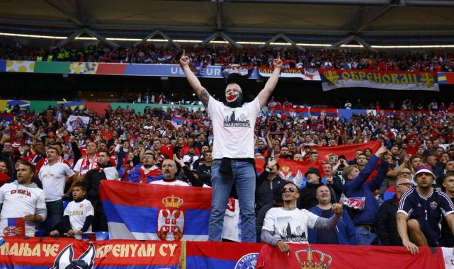 Kosova, Sırbistan'ı UEFA'ya şikayet etti!