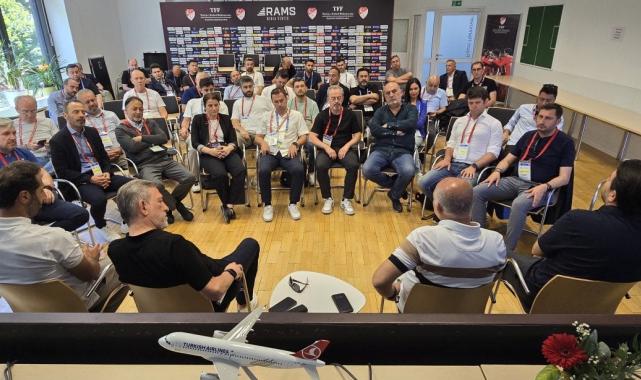 Mehmet Büyükekşi: Arda, sosyal medyada yazılanlara gülüp geçiyor