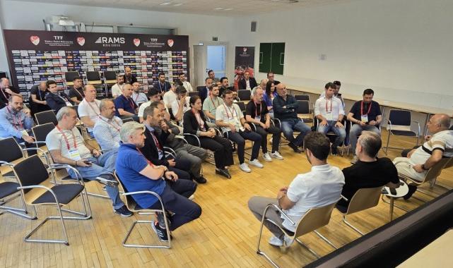 Mehmet Büyükekşi: Arda, sosyal medyada yazılanlara gülüp geçiyor