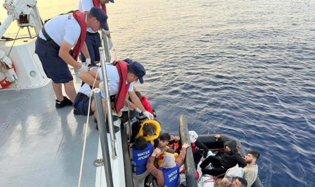 Muğla açıklarında 68 kaçak göçmen yakalandı
